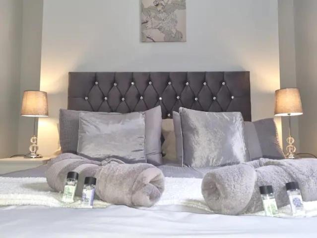 Serene Getaway Apartments 메이드스톤 외부 사진