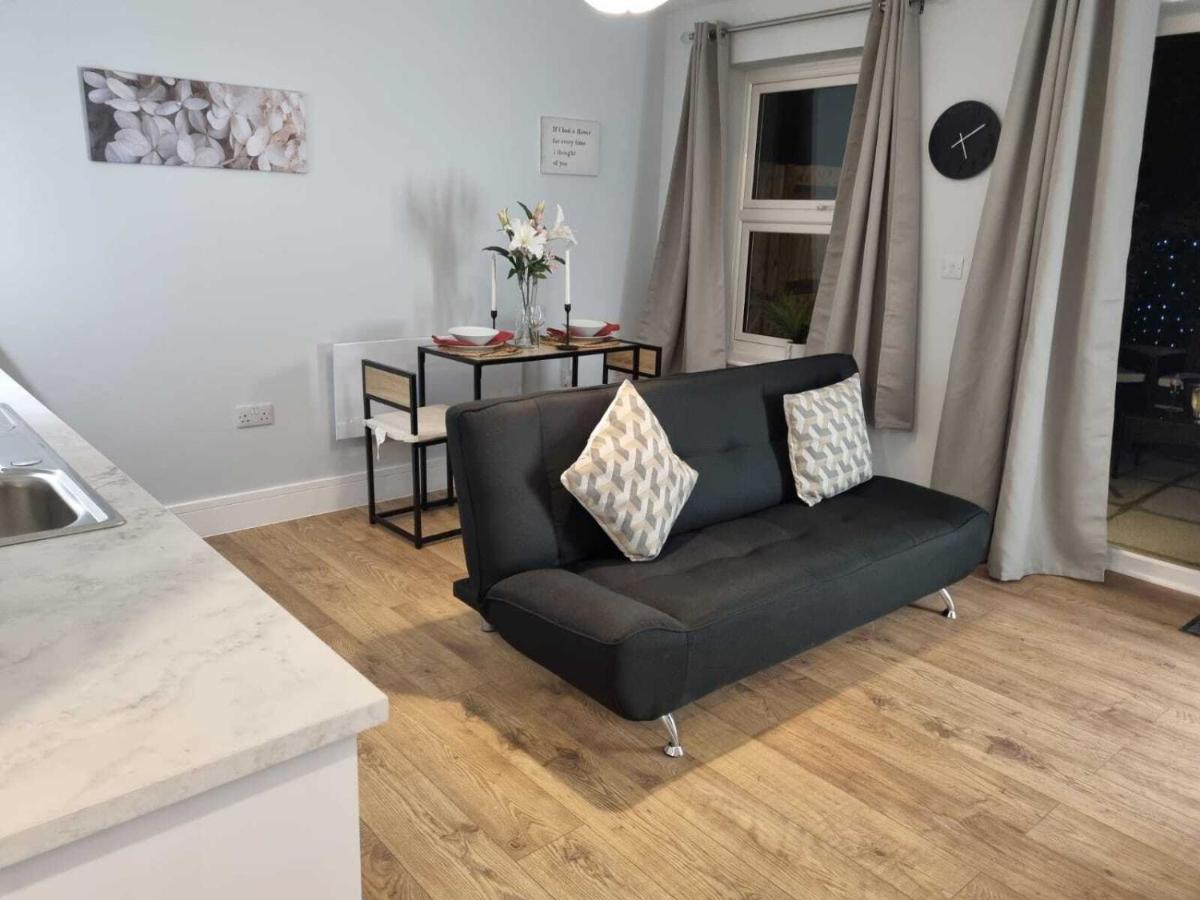 Serene Getaway Apartments 메이드스톤 외부 사진