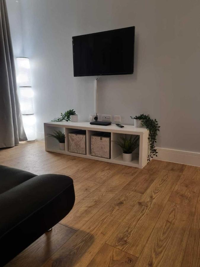 Serene Getaway Apartments 메이드스톤 외부 사진